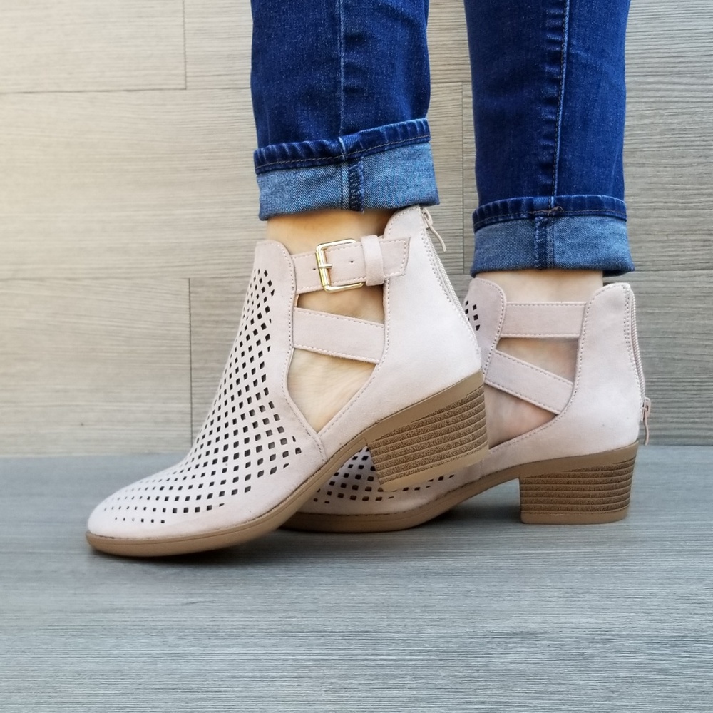 Rose Pink Spring Open Perforated Ankle Booties-Z - Picture 3 of 8